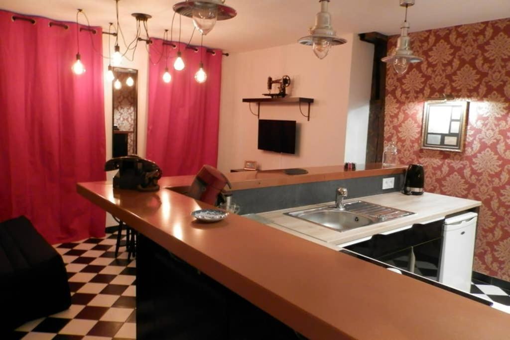 Studio Bistrot Baroque Centre Ville Historique Труа Экстерьер фото
